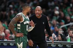 开云体育APP下载-雄鹿不敌快船，遭遇三连败