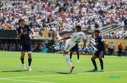 开云体育官方网站-皇马2-0击败那不勒斯欧冠16强出线