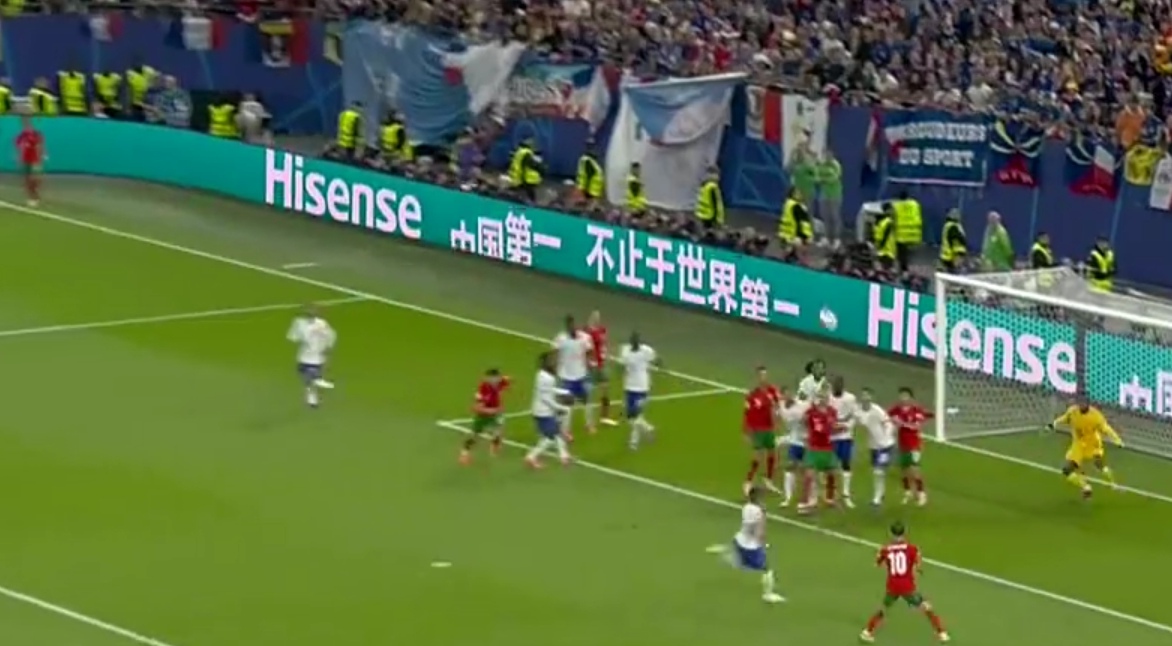 法国队掀起热潮,成功晋级欧锦赛八强 法国队掀起热潮,成功晋级欧锦赛八强