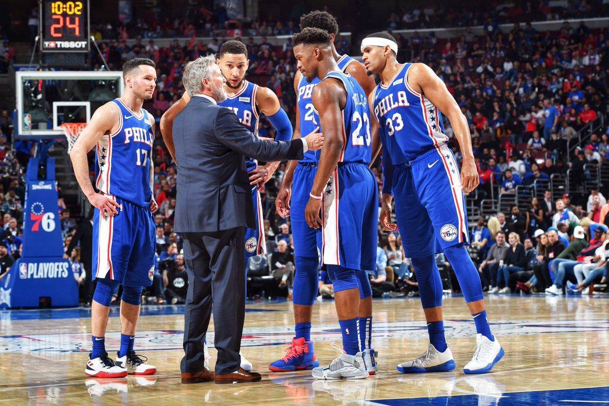 76人击败公牛，西蒙