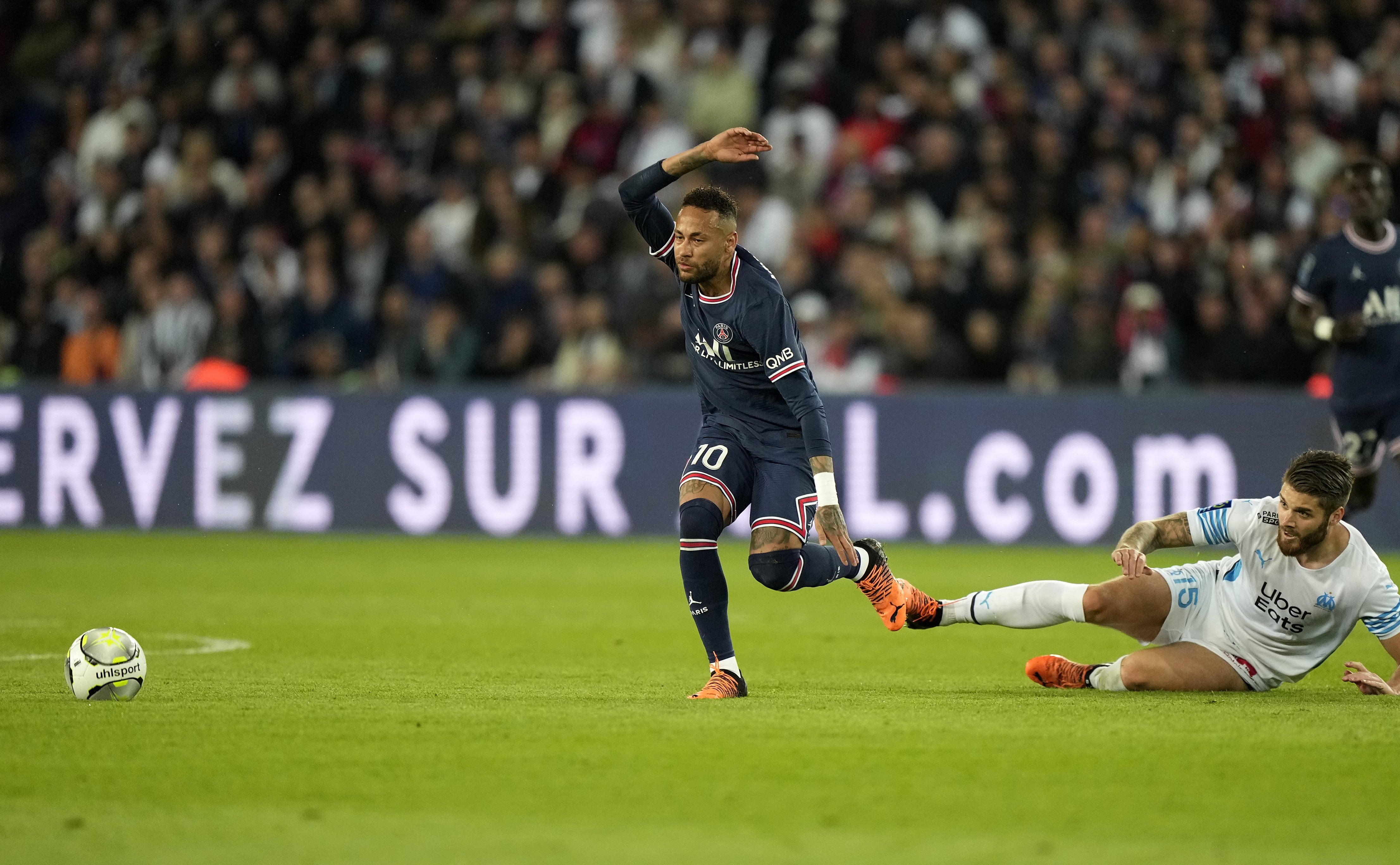 巴黎圣日耳曼队获得法甲联赛冠军