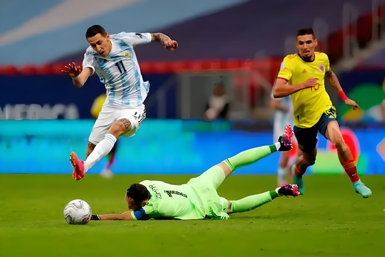 巴西国家队备战南美洲杯战术调整